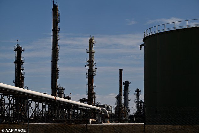 El estado australiano planea construir sus propias reservas de combustible y no las compartirá con nadie más.