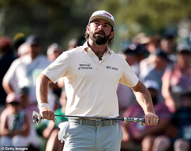 La apuesta de Cameron Young por la gloria del Masters comenzó en la iglesia y terminó en Amen Corner mientras Rory McIlroy mantiene a raya a su rival estadounidense.