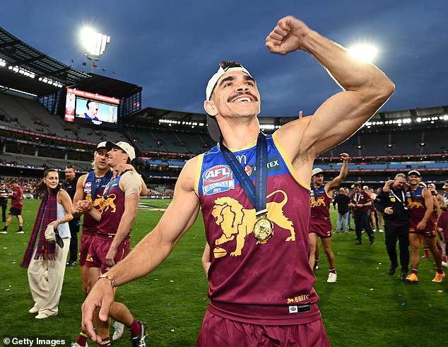 ¿La música arruina el fútbol? Fanáticos y expertos divididos cuando los juegos de la AFL comienzan a parecer conciertos