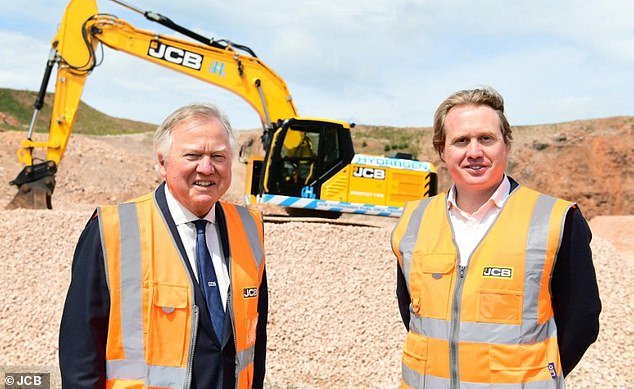 El heredero británico de JCB amenaza con trasladar su empresa multimillonaria a Estados Unidos en protesta por la redada del impuesto a la herencia de Rachel Reeves.