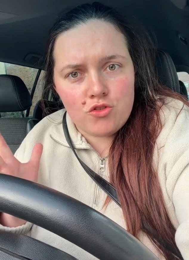 Cantidades asombrosas que los Austin, “cleanfluencers” de TikTok, están ganando mientras continúan reclamando beneficios: han sido acusados de abuso infantil en una pocilga. Ahora, FRED KELLY revela su pasado en las drogas, llamadas a servicios sociales… y lo que pasó con Bunny