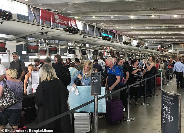 Virgin Australia se une a Qantas y sube los precios para afrontar la crisis del combustible