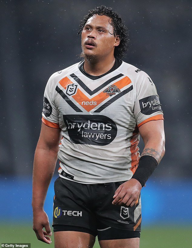 La estrella del fútbol revela cómo eliminar una comida que a muchos australianos les encanta fue clave para salvar su carrera, ya que perdió 30 kg