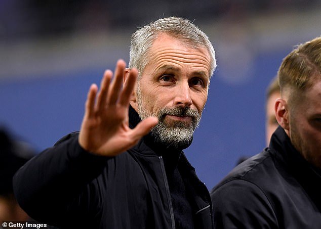 El Bournemouth intensifica las conversaciones con el ex entrenador de la Bundesliga tras el anuncio de la marcha de Andoni Iraola al final de la temporada