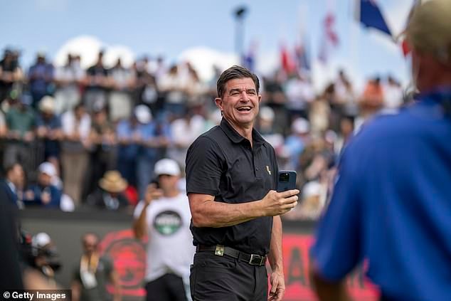 Los fanáticos descubren detalles “increíbles” en un correo electrónico filtrado del CEO de LIV Golf, ya que temen que Arabia Saudita ponga fin a la liga de $6 MIL MILLONES en medio de la guerra en Medio Oriente.