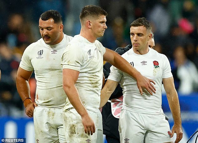 ELLIS GENGE: Quitar el descenso de PREM fue un error. Yo estuve en esas batallas… ¡fue jodidamente elegante! Cuando nos quedamos despiertos sentimos que habíamos ganado la liga.