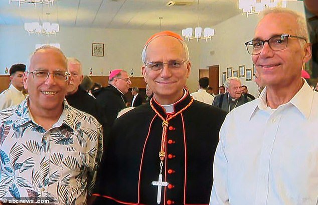 La casa en Chicago del hermano del Papa, Leo, golpeada por una amenaza de bomba mientras Trump continúa la guerra con el pontífice