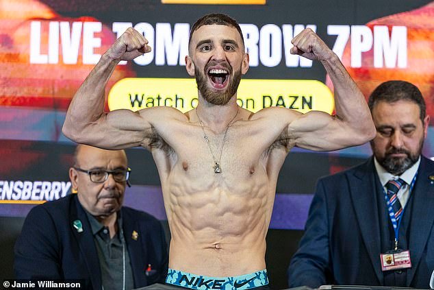 ¡QUIÉN ES EL PAPÁ! Con su esposa esperando su segundo hijo en cualquier momento, Nathaniel Collins está considerando una victoria sobre su viejo enemigo Cristobel Lorente que podría abrirle la puerta a un título mundial.
