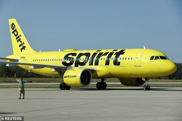 Spirit Airlines podría quebrar ESTA NOCHE ya que los pasajeros en pánico temen quedarse varados en los aeropuertos de EE. UU.