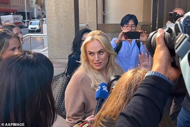 ‘Demandas sexuales depravadas’: lea la extraordinaria carta de Rebel Wilson a los productores de cine en el centro de la explosiva demanda de su coprotagonista