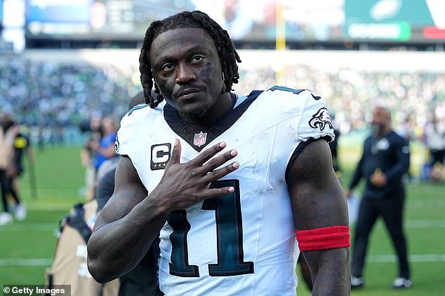 Es “probable” que la superestrella de los Eagles, AJ Brown, sea canjeado a los Patriots, según un informe explosivo