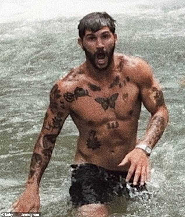 La estrella del fútbol revela un contrato LOCO que tuvo que firmar después de que el deporte le dejara con un grave problema de salud: “Me desgarró el corazón”