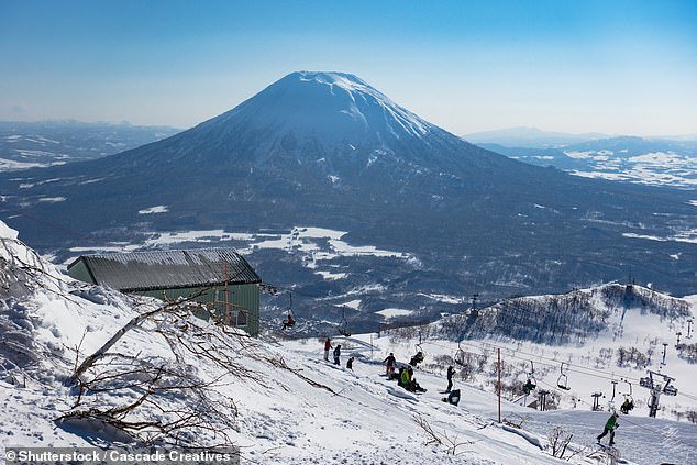 Potente terremoto de magnitud 6,4 sacude el norte de Japón una semana después de que un enorme temblor desencadenara alerta de tsunami y megasismo