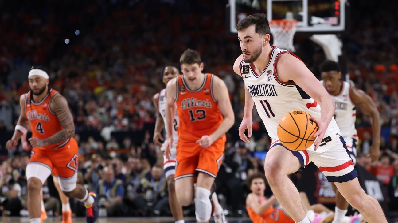 UConn supera a Illinois para avanzar al tercer juego por el título en 4 años