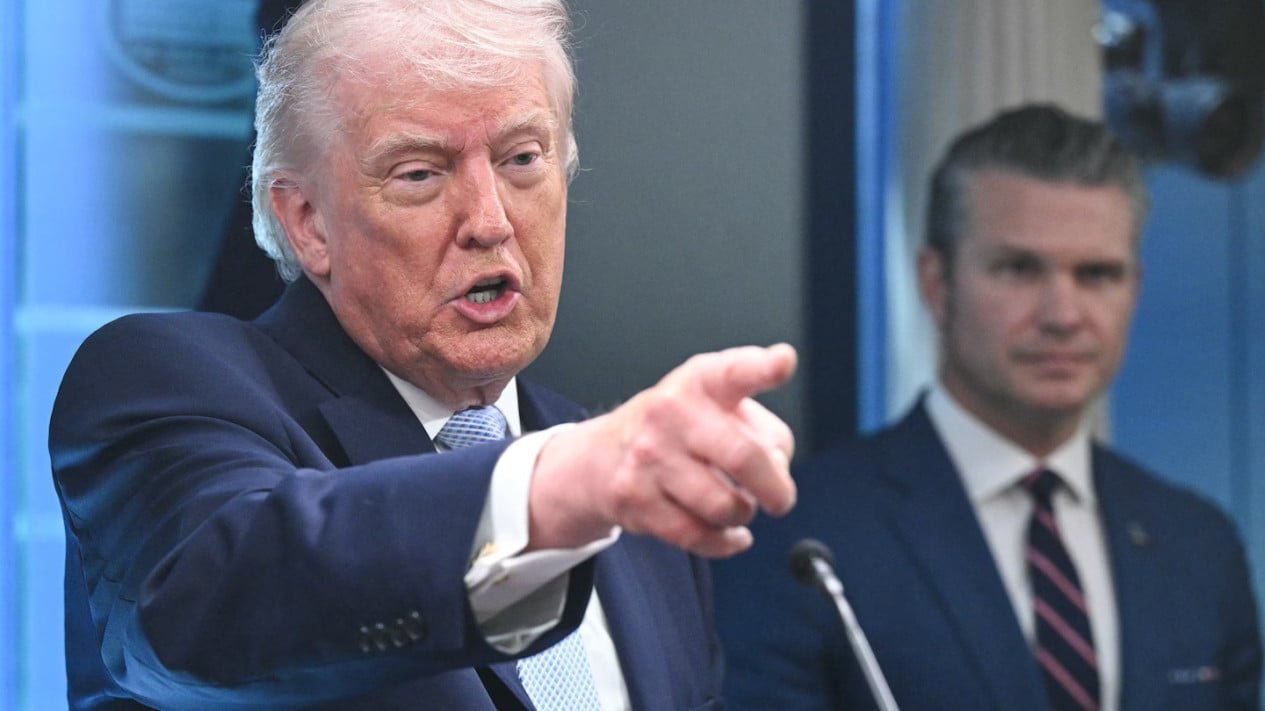 Trump se jacta de que puede desactivar las instalaciones energéticas iraníes en un día