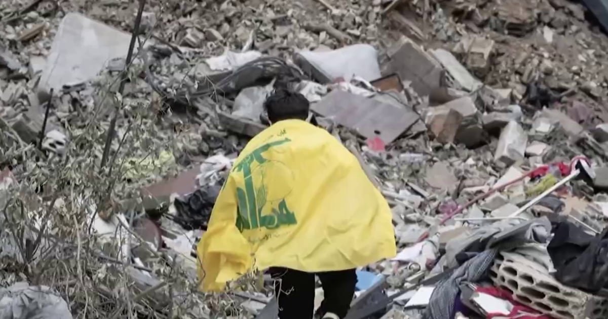 Los refugiados libaneses esperan regresar a sus hogares después de la extensión del alto el fuego con Israel