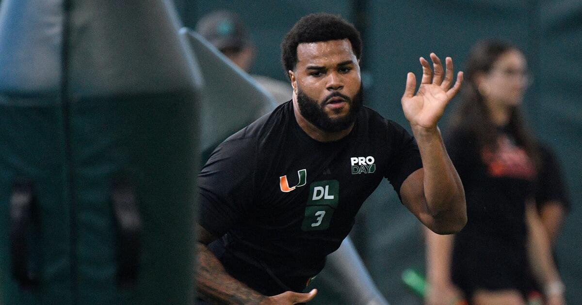 Resumen del Draft de la NFL de los Chargers: Akheem Mesidor fue elegido en el puesto 22 en general