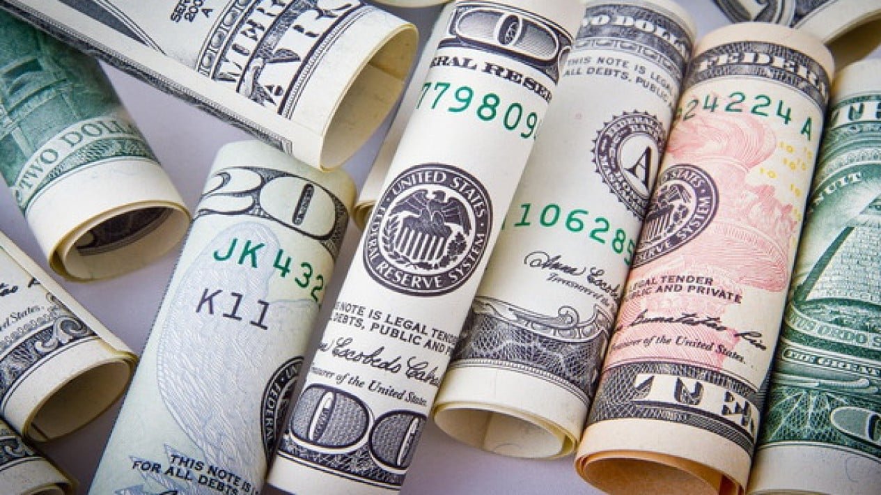 Dólar estadounidense fuerte a medida que aumentan nuevamente los temores a la guerra