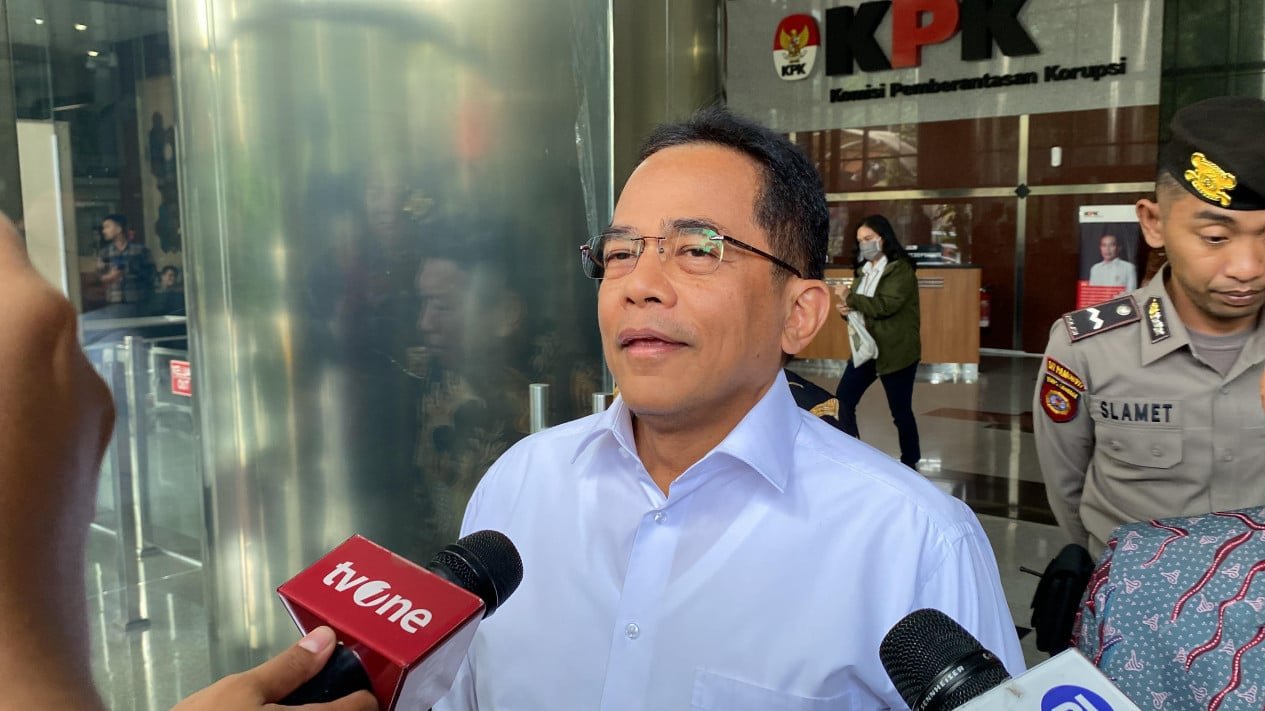 La secretaria general de la RPD, Indra Iskandar, gana el juicio preliminar y se retira el estatus de sospechoso de KPK