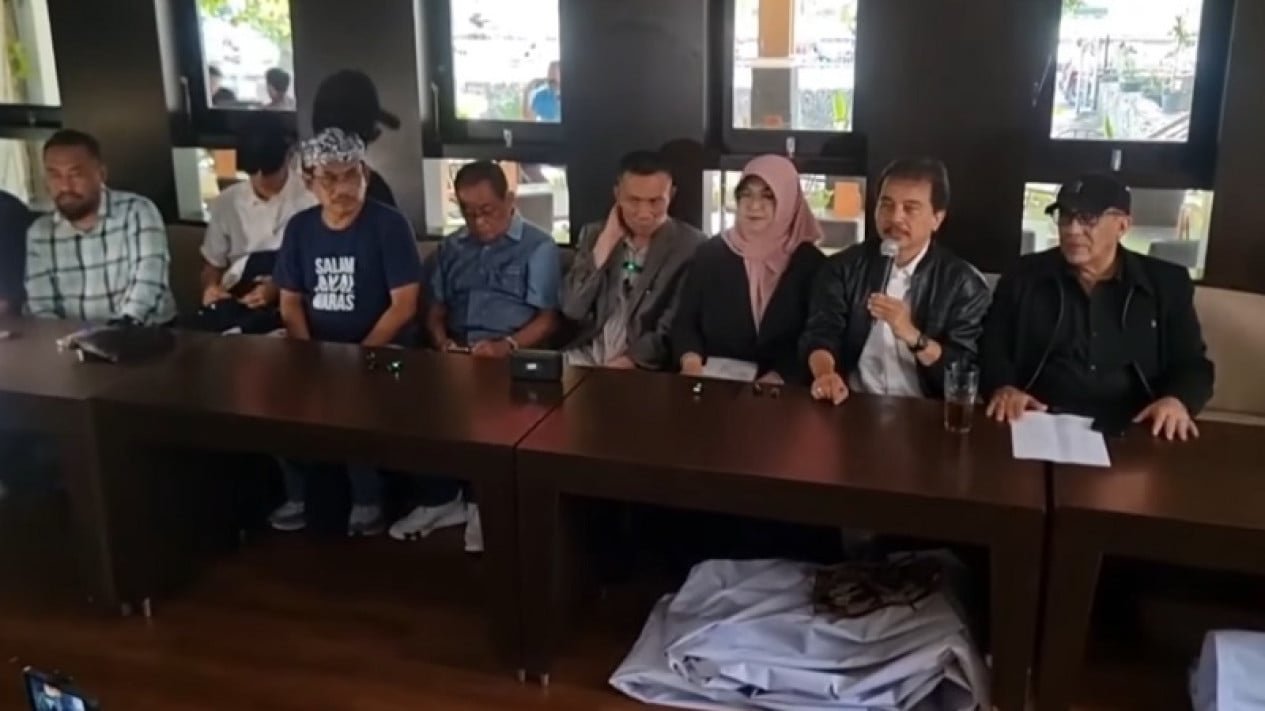 Después de la paz, Rismon admite que hubo un error en la búsqueda del libro blanco de Jokowi. Listo para reescribir 700 páginas