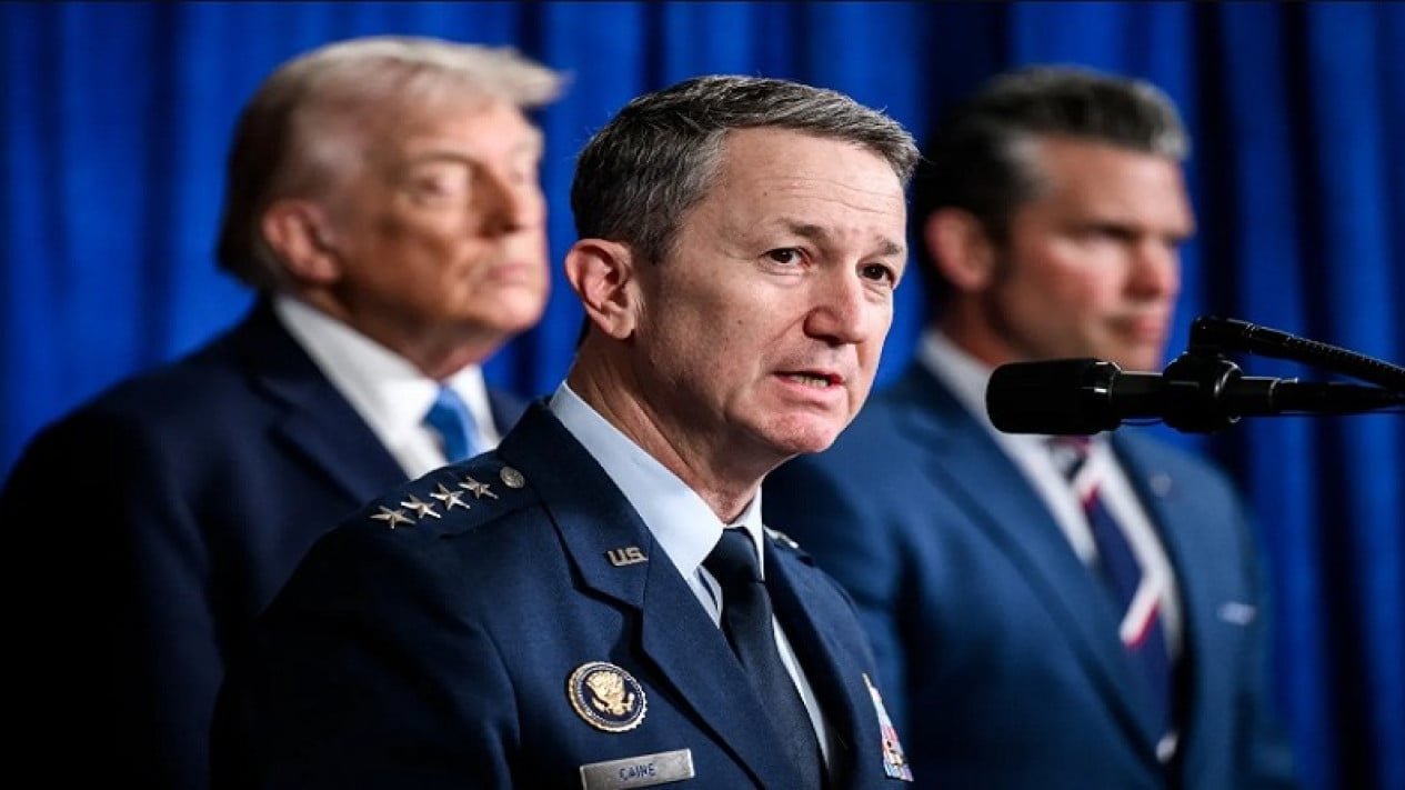 Al hacer retroceder 14 barcos, Estados Unidos rechaza ahora el bloqueo del Estrecho de Ormuz