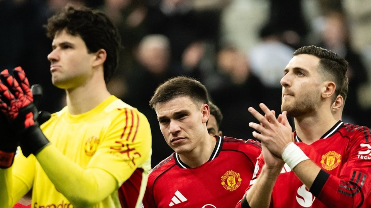 ¡“Rey Emyu” en acción! El Manchester United recibe al Leeds en Old Trafford, ¡míralo gratis aquí!