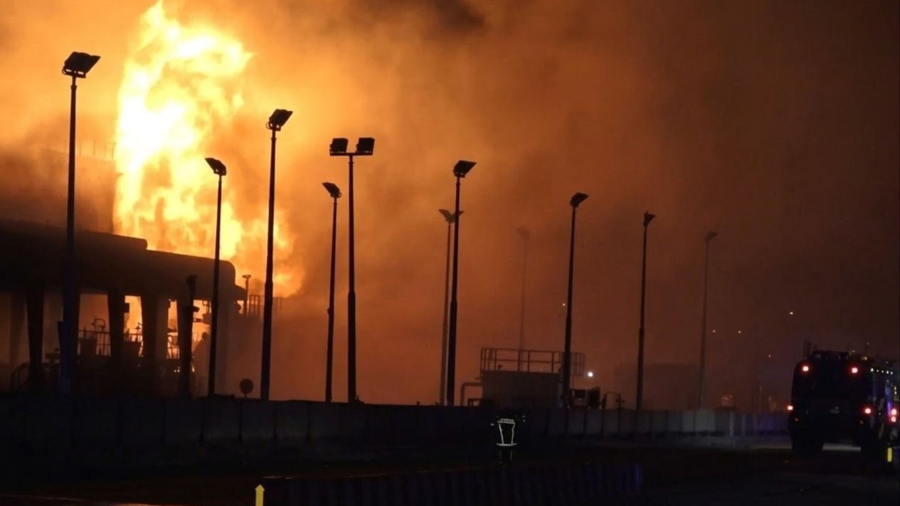 Irán anuncia ataque a instalaciones industriales afiliadas a Estados Unidos en Israel, Emiratos Árabes Unidos y Kuwait