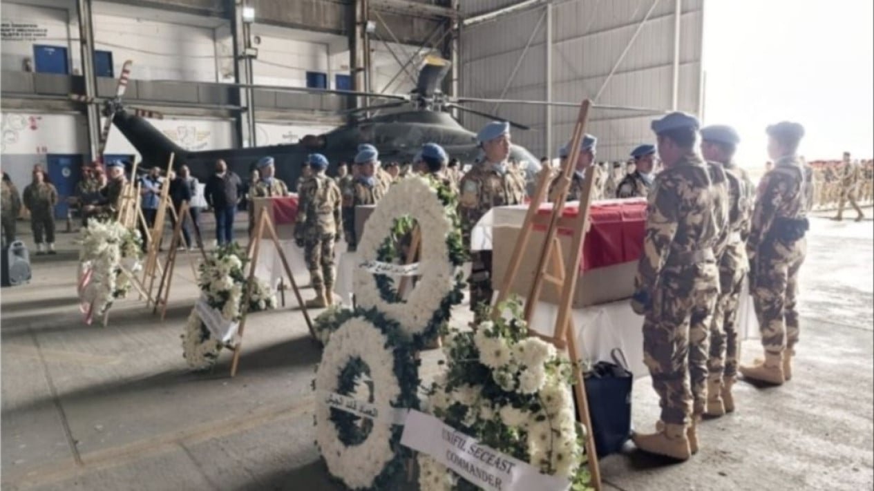 Repatriación de los cuerpos de tres cascos azules indonesios desde el Líbano durante la primera semana de abril