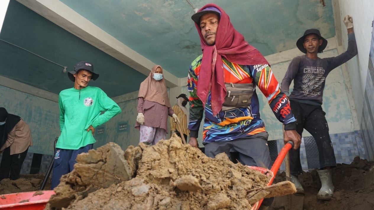 Historias de residentes de Mereudu que trabajan con el gobierno en la recuperación de desastres
