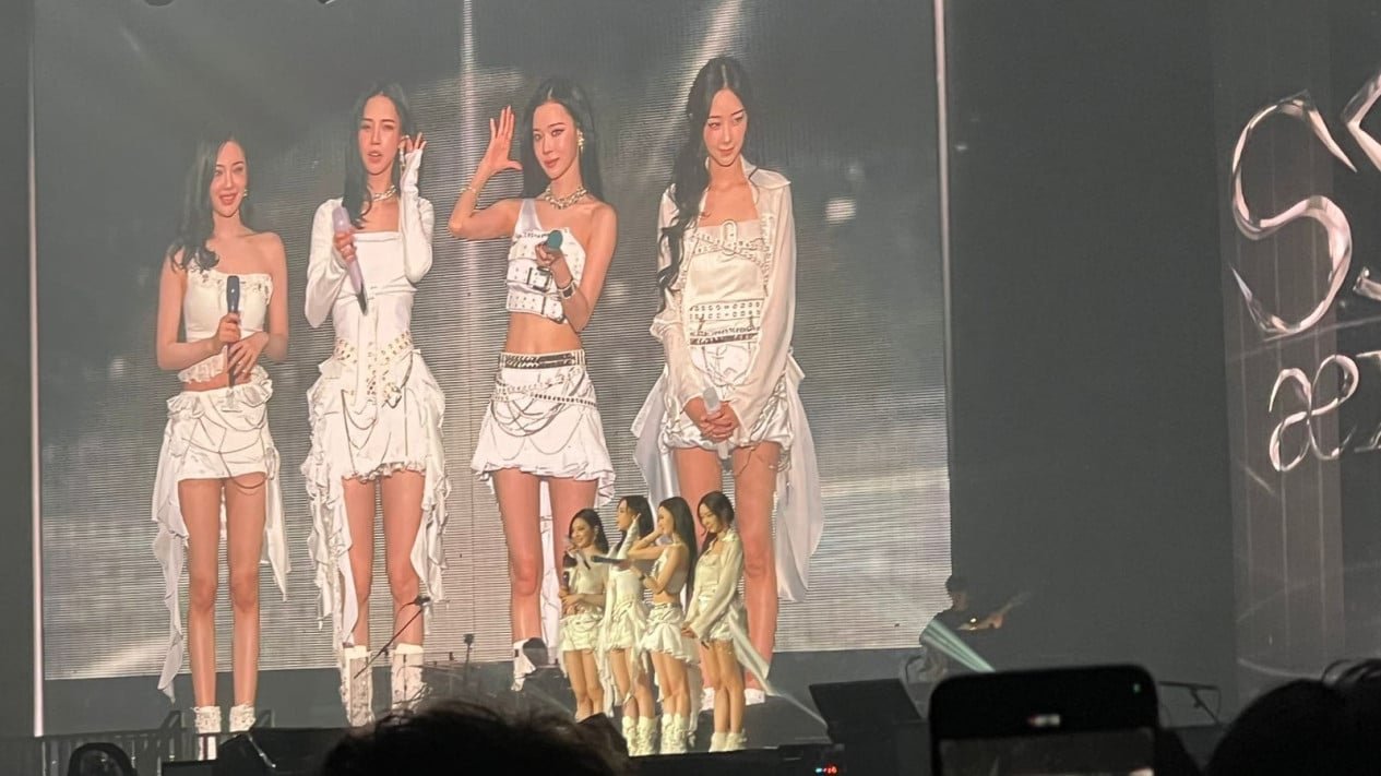 aeXIS LINE, fans hechas inolvidables!