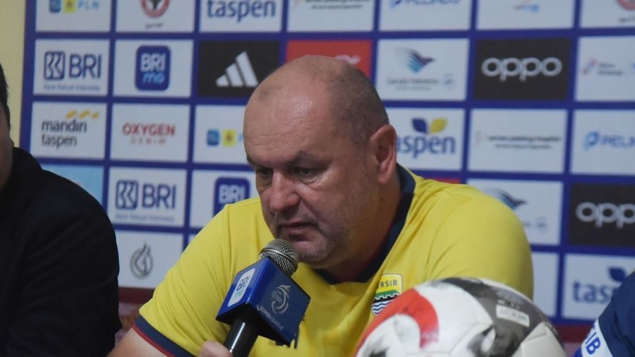 Bojan Hodak habla con franqueza después de que Persib arrasara con Semen Padang y admite que los primeros 30 minutos le hicieron entrar en pánico