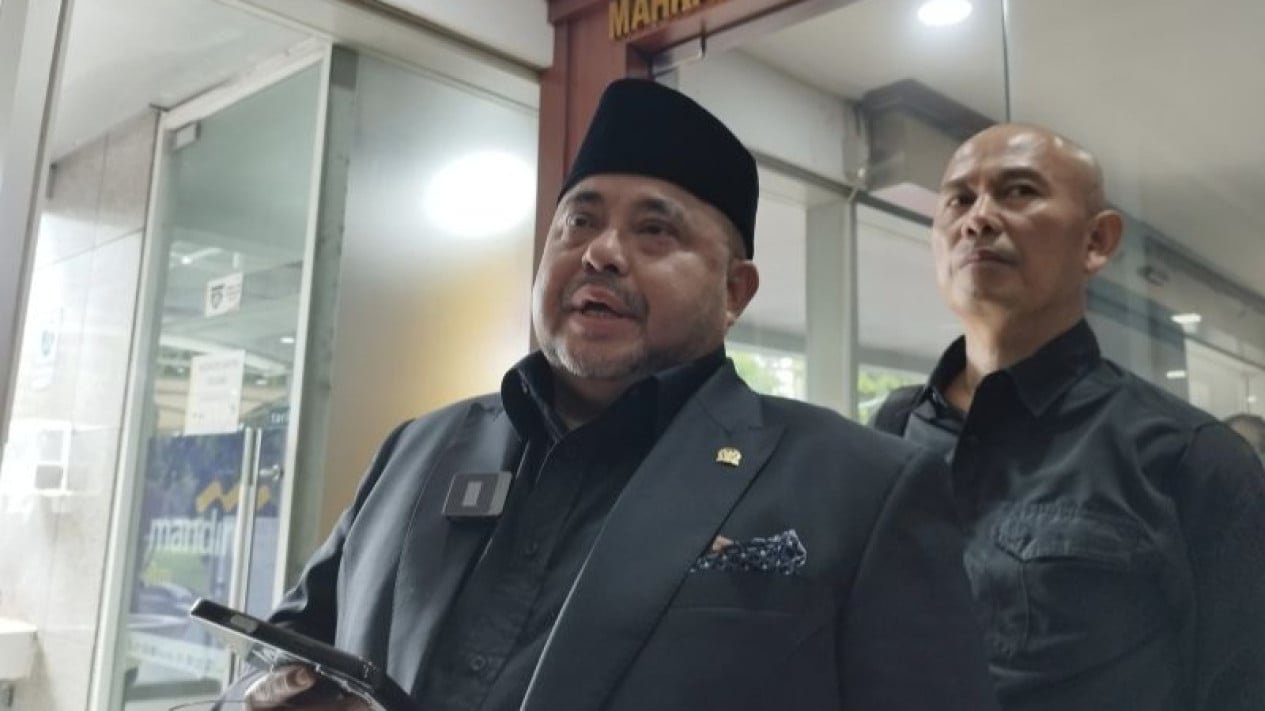 Habib Aboe llora y se disculpa por decir que clérigo de Madura estuvo involucrado en narcotráfico