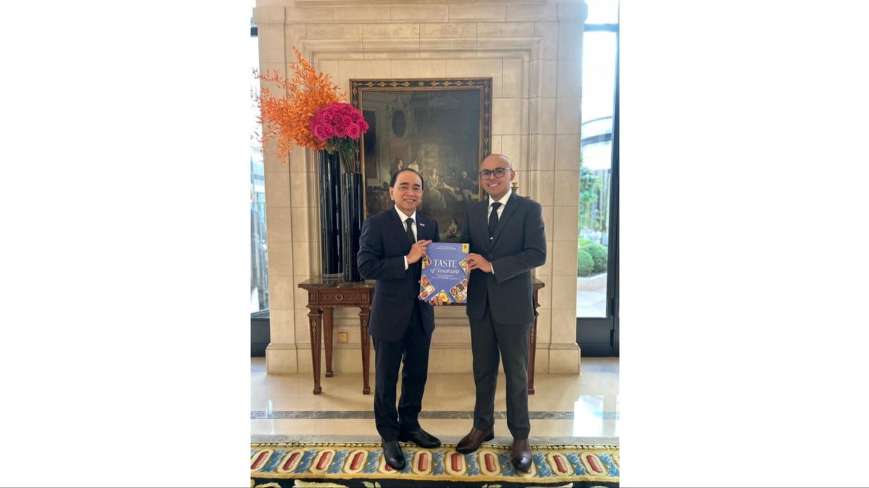 El libro Rasa Bhayangkara Nusantara presenta MBG Indonesia a la comunidad francesa