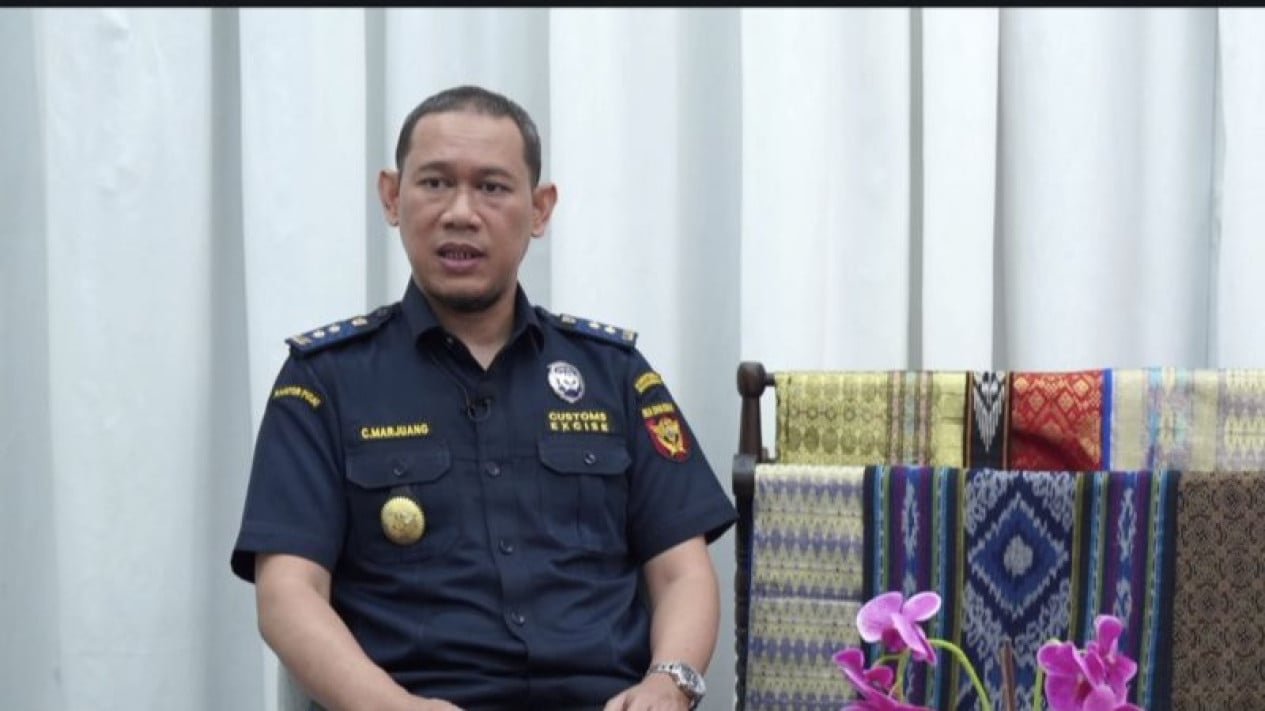 Los peregrinos del Hajj que transporten más de 100 millones de IDR deben presentarse en la aduana