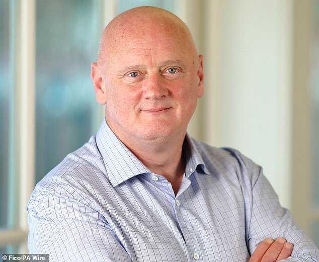 Cuatro hombres arrestados por el “asesinato” de un empresario británico cuyo cuerpo fue encontrado en una bolsa en Kenia