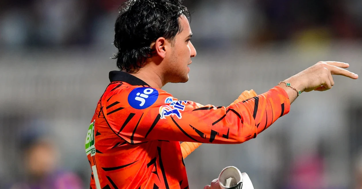 IPL 2026: el abridor de SRH, Abhishek Sharma, paga un alto precio por su uso de lenguaje ofensivo contra KKR