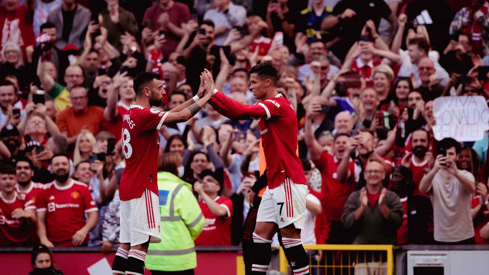 ¿Qué evento en Old Trafford todavía le pone la piel de gallina a Bruno Fernandes?