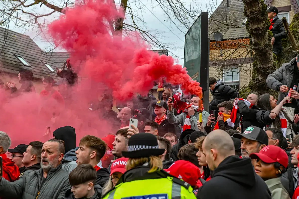 El extraño comentario de Arne Slot sobre la marcha de Alexander Isak al Liverpool ante el PSG