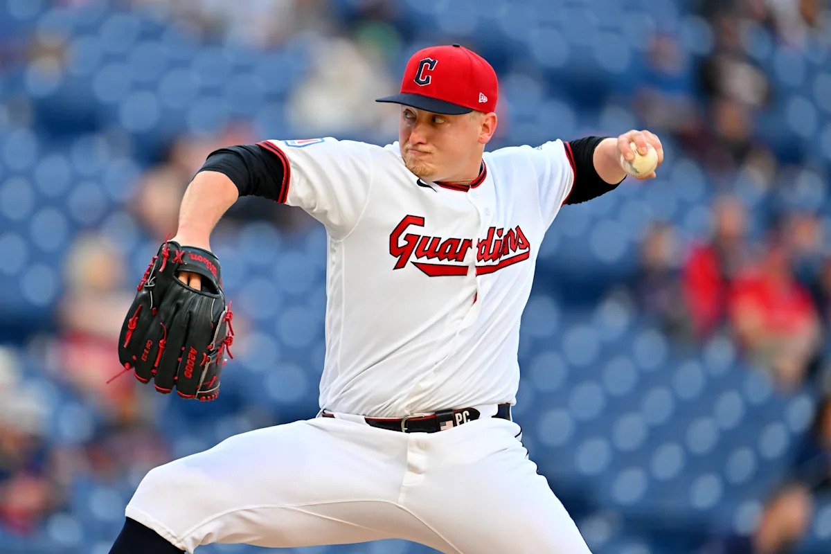 El juego sin hits del novato Parker Messick de los Guardianes terminó ante los Orioles en la novena entrada