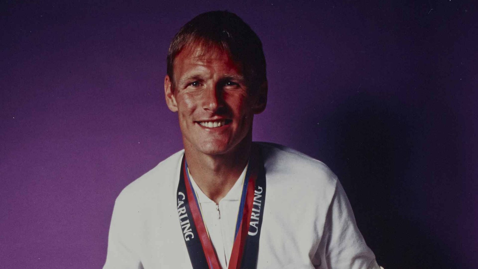 Teddy Sheringham, tres veces ganador, cumple 60 años