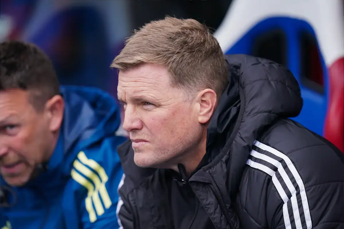 ¿Quieres que Eddie Howe siga como entrenador del Newcastle United durante la temporada 2026/27? Vota ahora