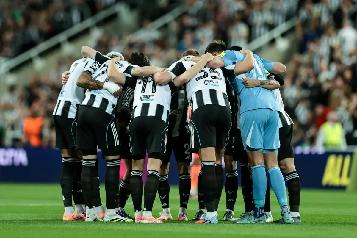 Este once inicial del Newcastle United puede terminar la temporada con estilo y quién sabe…