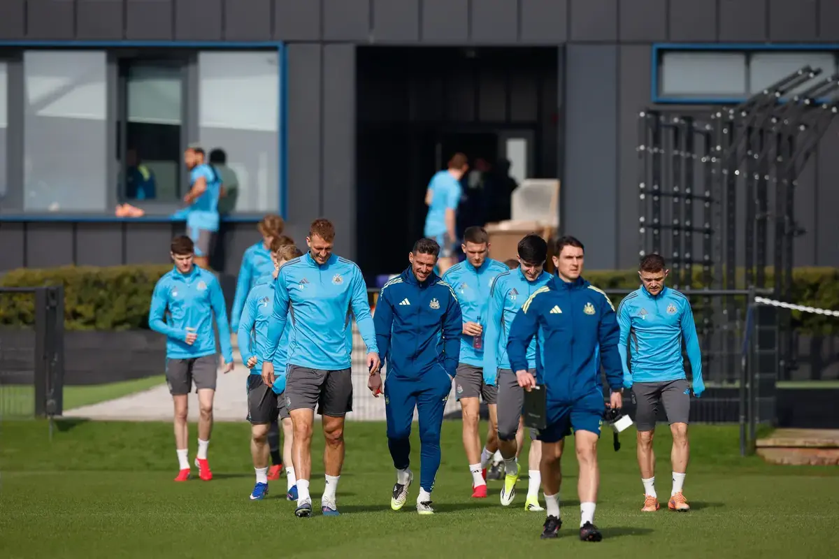Importante actualización oficial sobre lesiones del Newcastle United antes del Arsenal este sábado