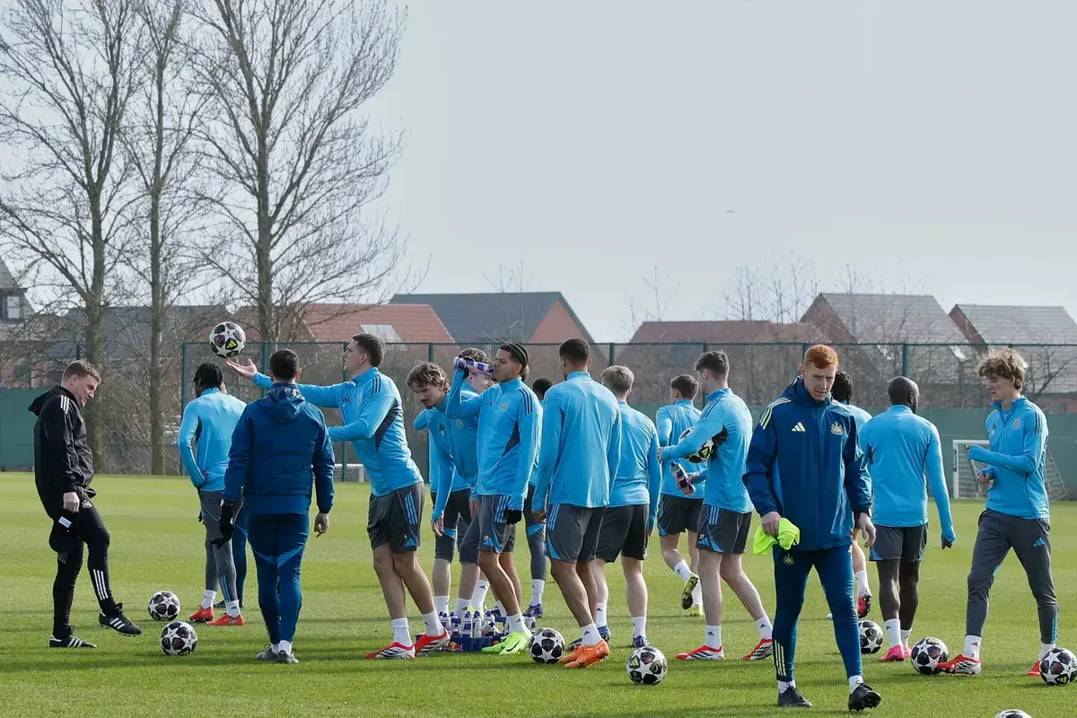 Todos los jugadores del Newcastle United en orden de importancia de cara a la temporada 2026/27