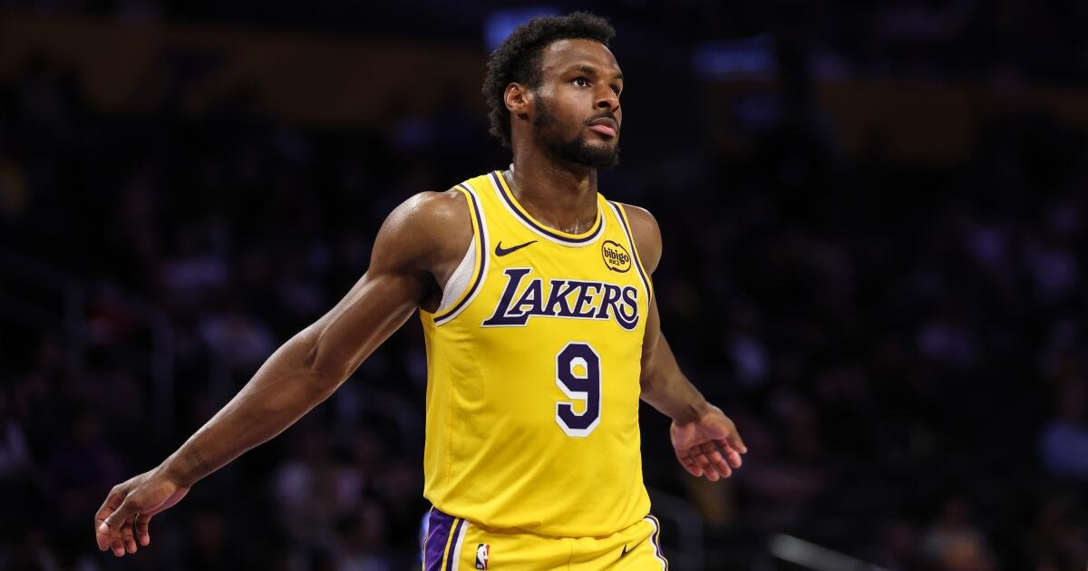 Nike negó la marca registrada del logotipo “b9” de Bronny James. He aquí por qué